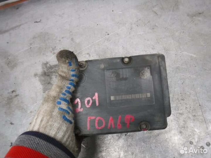 Блок abs Volkswagen Golf 4 AHF 1999