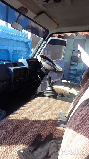Isuzu Elf с КМУ, 1991