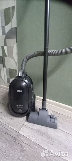 Пылесос LG 1600w