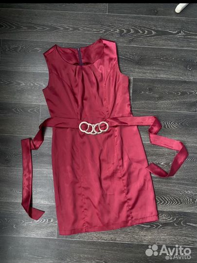 Платье женское