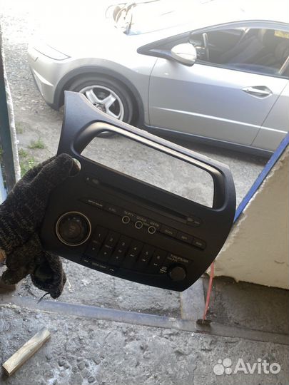 Штатный магнитофон хонда