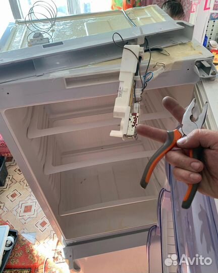 Ремонт холодильников Ремонт стиральных машин