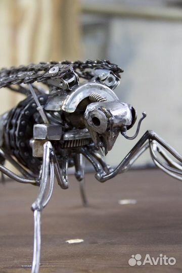 Оса из железа