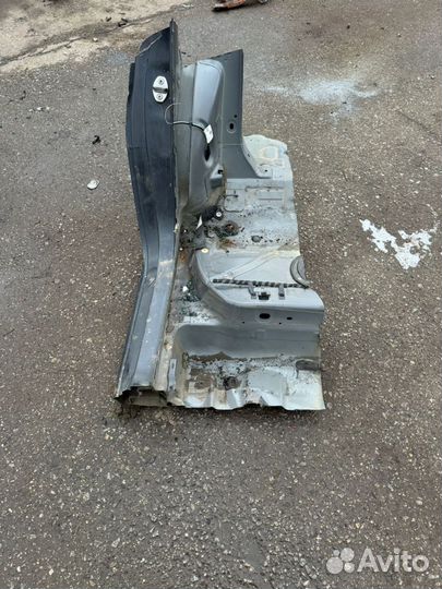 Сапожок задний правый Volkswagen polo sedan
