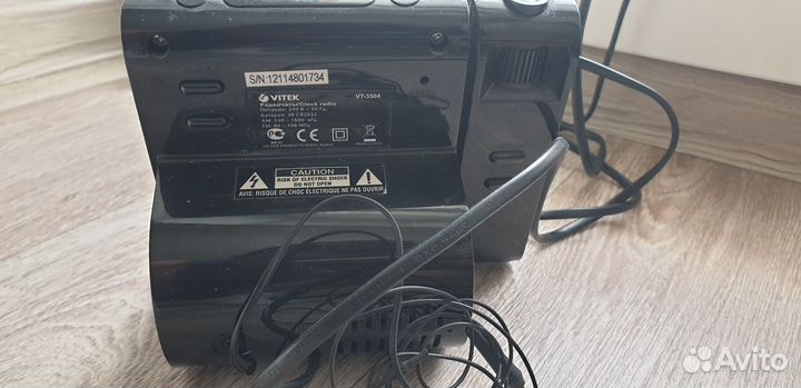 Радиочасы vitek