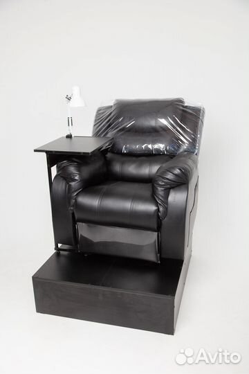 Кресло реклайнер в чёрном цвете