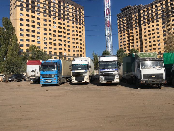 Машиноместо, > 30 м²