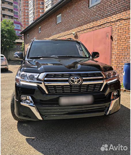 Обвес Toyota Land Cruiser 200 Стиль 2021