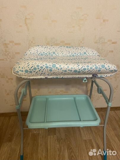 Пеленальный столик с ванночкой chicco