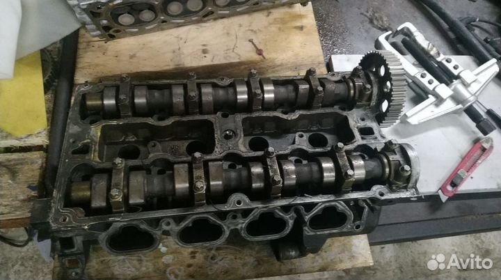 Головка блока цилиндров Opel Vectra B 1.8 X18XE1