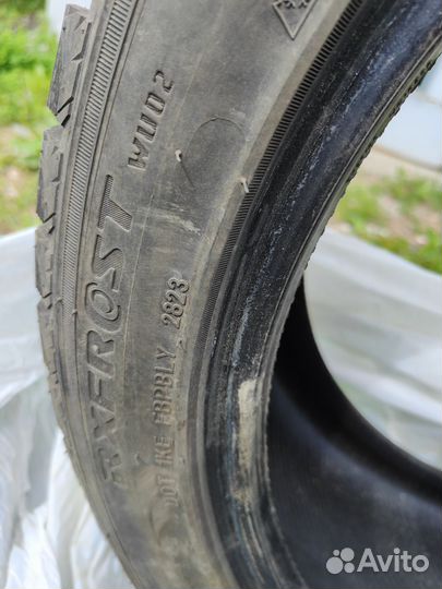 RoadX RX Frost WU02 275/40 R20