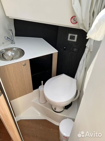 Моторная яхта Е30 Местонахождение Сант Пол