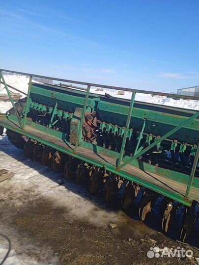 Сеялка Красная Звезда СЗТ-3.6А, 1999