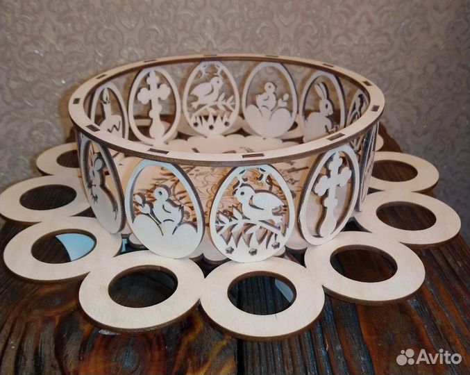 Подставка для пасхальных яиц и кулича