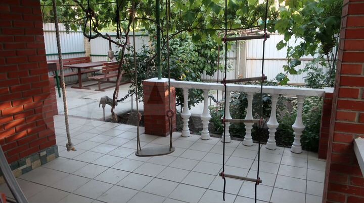 Дом 70 м² на участке 5 сот.