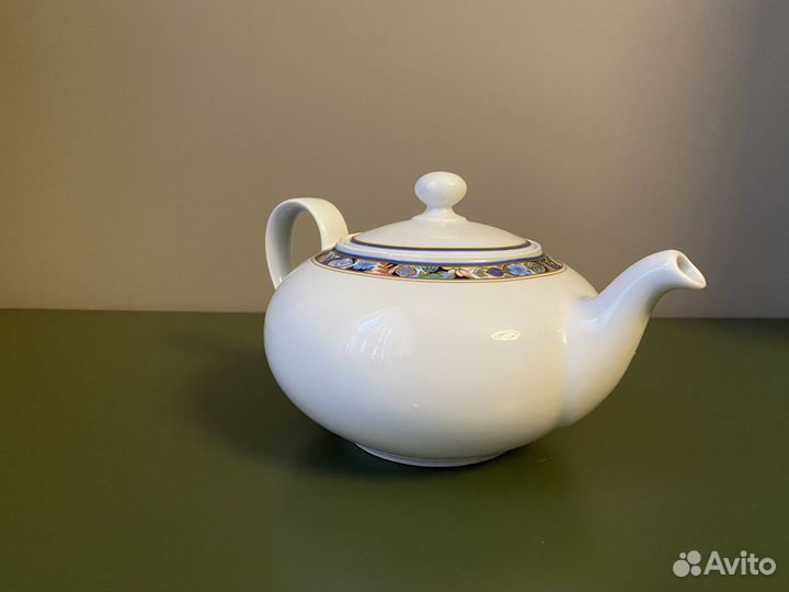 Заварочный чайник, фарфор. Новый. Стильный