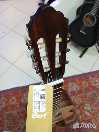 Классическая гитара Cort AC100
