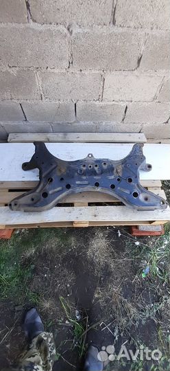 Подрамник передний (балка) Geely Emgrand ес7 2012)