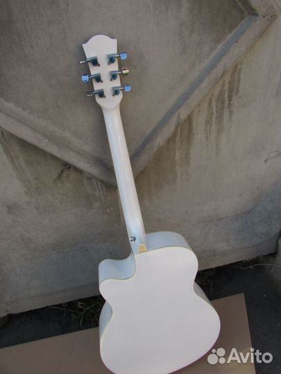 Гитара акустическая. Отличный вариант