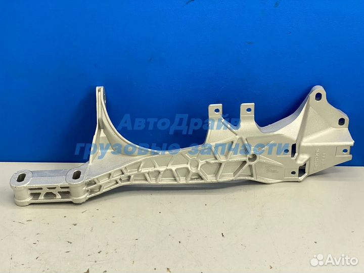 Кронштейн бампера Mercedes Actros MP4 левый