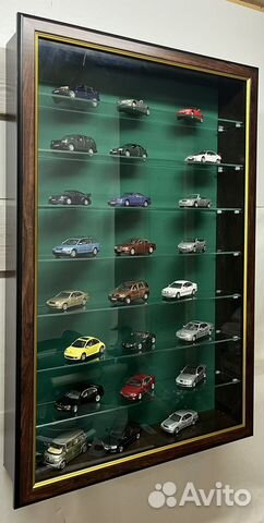 Витрина для машинок, солдатиков, статуэток
