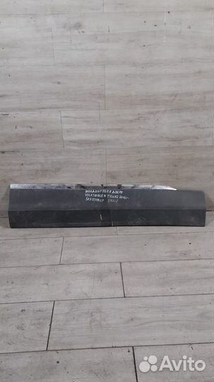 Молдинг двери передний правый Volkswagen Tiguan 2