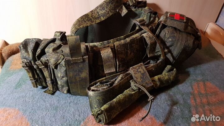 Тактический пояс с подсумками