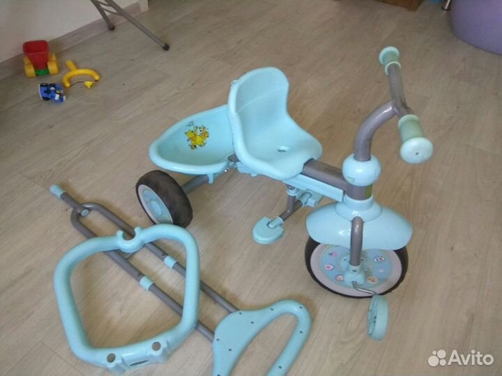 Трехколесный велосипед Disney