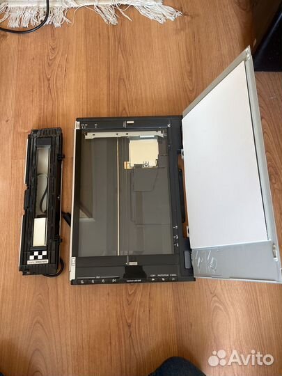 Сканер CanoScan Lide 600F