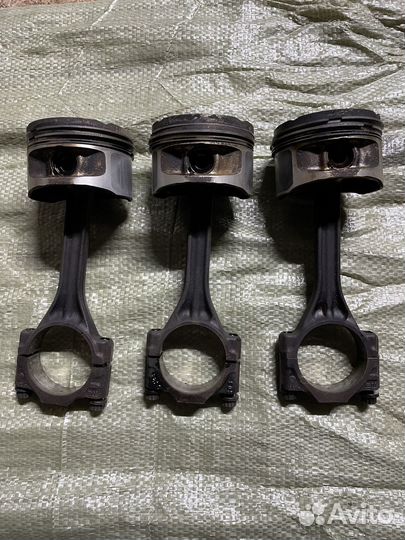 Поршень с шатуном Skoda Fabia 2001 1.4 AUB