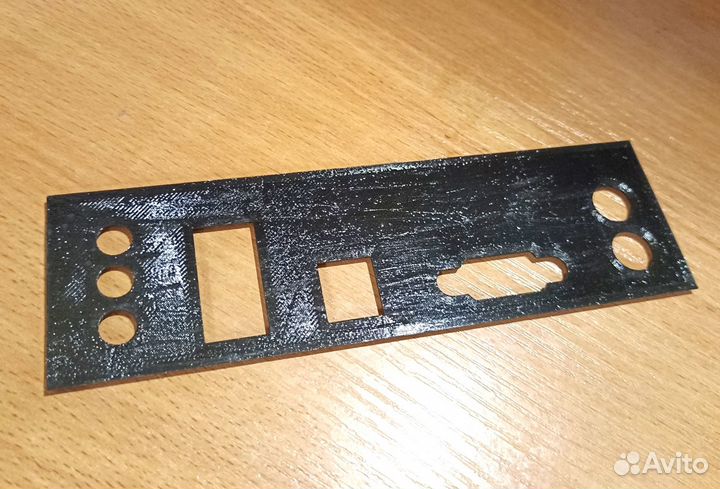 Заглушка на материнскую плату GA-H61M-S1