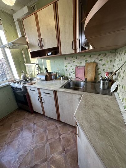 2-к. квартира, 50 м², 3/5 эт.