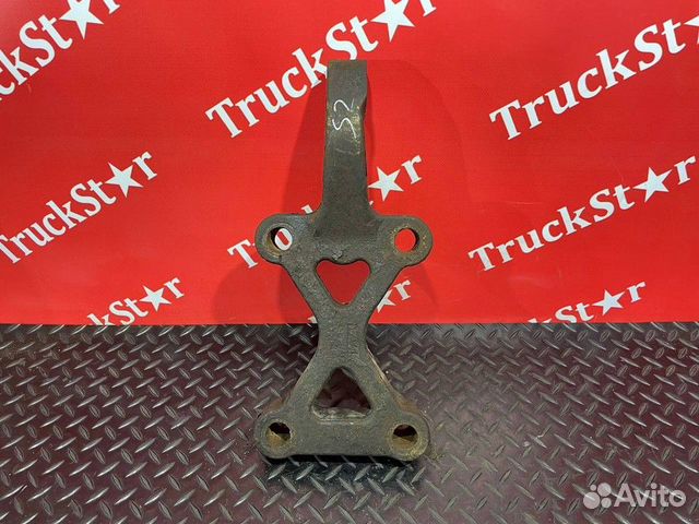 Кронштейн амортизатора заднего правый