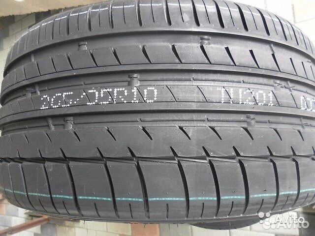 Triangle Sports TH201 245/40 R20 и 275/35 R20 100Y