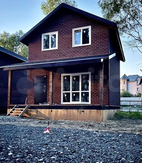 Дом 103 м² на участке 2,1 сот.