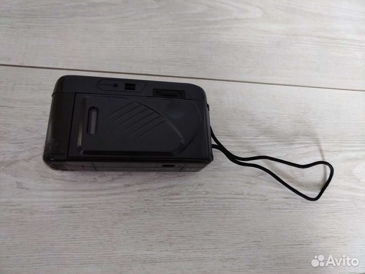 Пленочный фотоаппарат konika