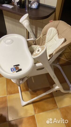 Стульчик для кормления 3в1 Carrello Triumph