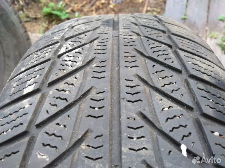 Goodride SW 608 205/60 R16 92H
