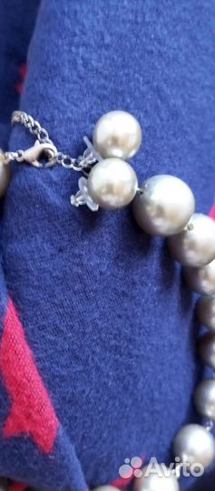 Бижутерия ожерелье и серьги серебристый пластик