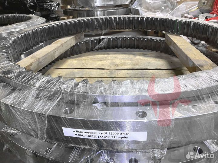 Опорно-поворотный круг 81N8-00024GG