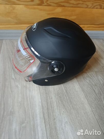 Защитный шлем для мотоцикла скутера