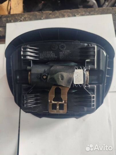 Подушка безопасности водителя Renault Scenic