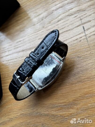 Часы наручные