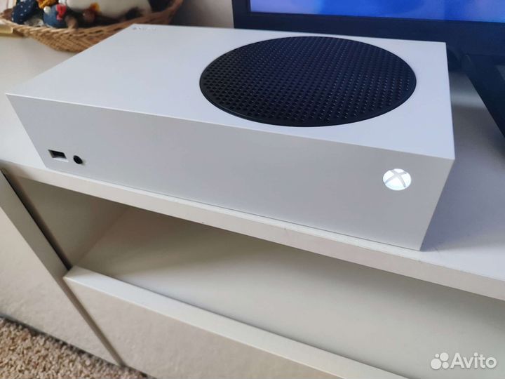 Игровая приставка xbox series s