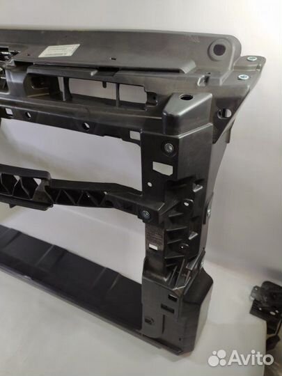 Передняя панель телевизор Volkswagen Polo