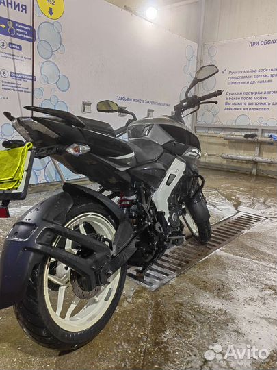 Bajaj Pulsar NS200