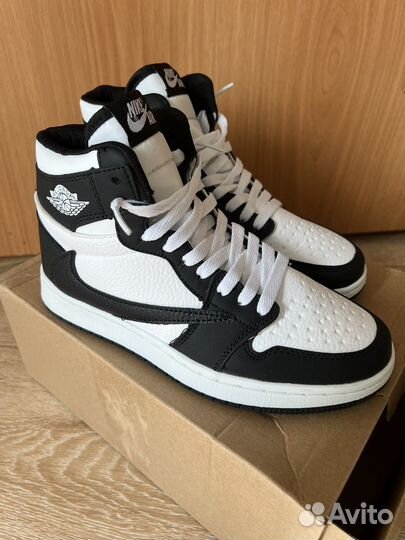 Кроссовки nike