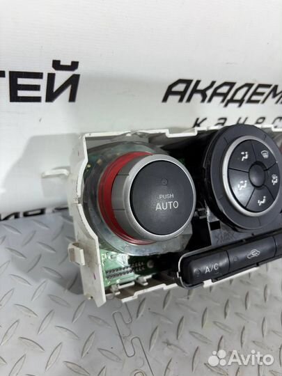 Блок управления климат-контролем Mazda 3 BK