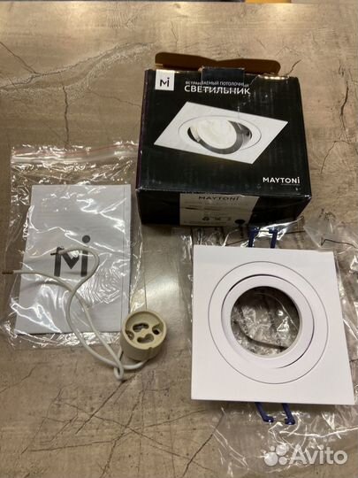 Maytoni светильник