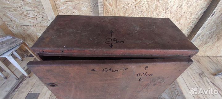 Ящик металлический